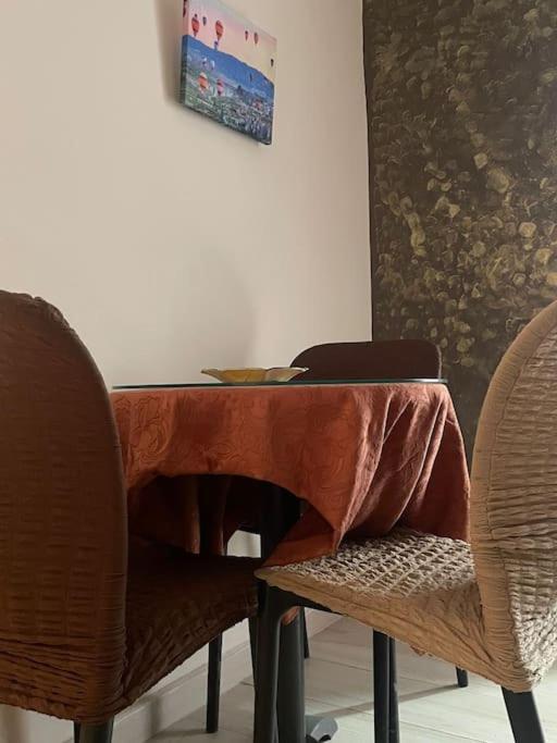 Central Cozy Apartment Old Train Station Tirana Buitenkant foto